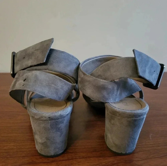 Vionic Perk Blaire Ankle Strap Leather Block Heel Arch Support Comfy Sandals(11) - Picture 7 of 13